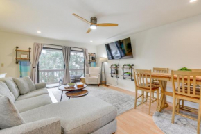 Santa Rosa Beach Townhome Patio, Walk to Beach!